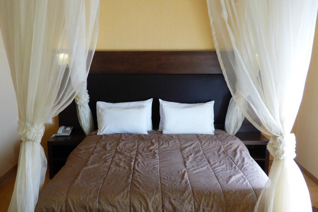 Ioannou Resort Ptolemaida Phòng bức ảnh